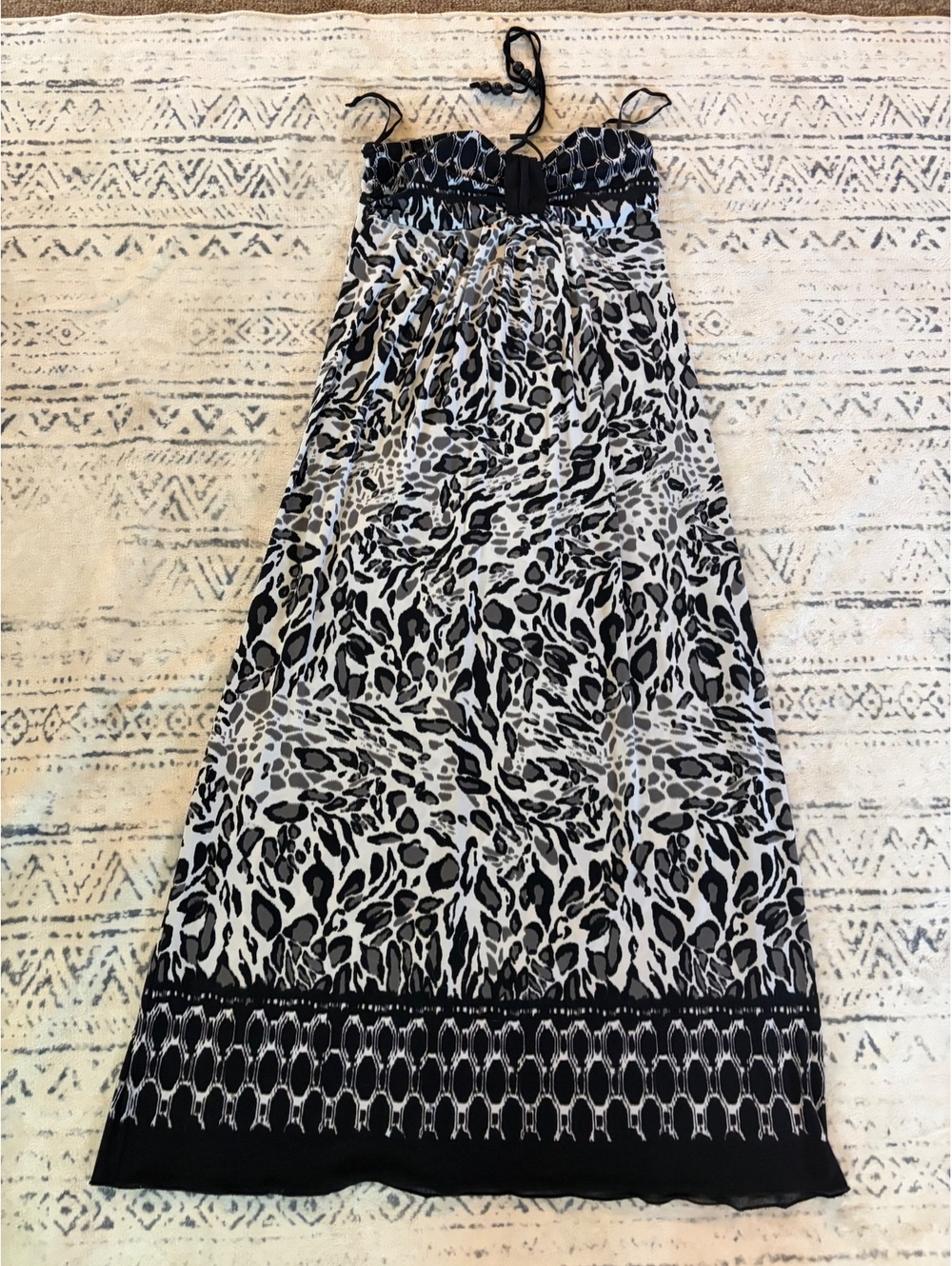 En Focus Studio Women's Black and White Animal Print Maxi Dress Size 12